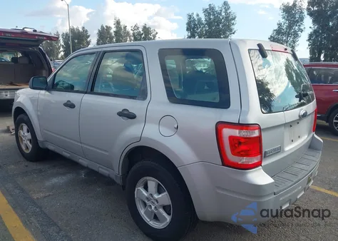 2009 Ford Escape Xls/Xls Manual из США, поврежденный, VIN 1FMCU02719KB70781